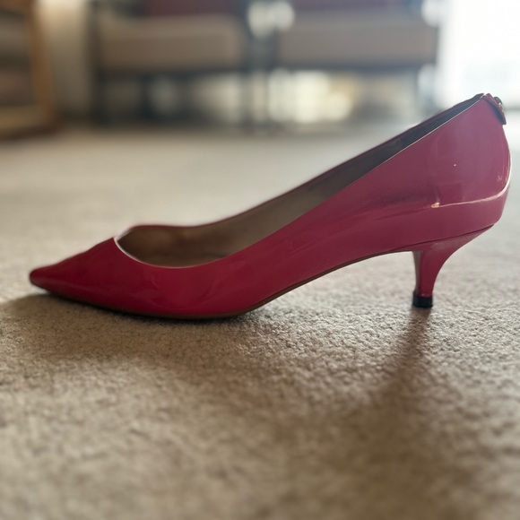 Michael Kors hot pink patent pumps. Size 10. Like new. - Picture 4 of 4
